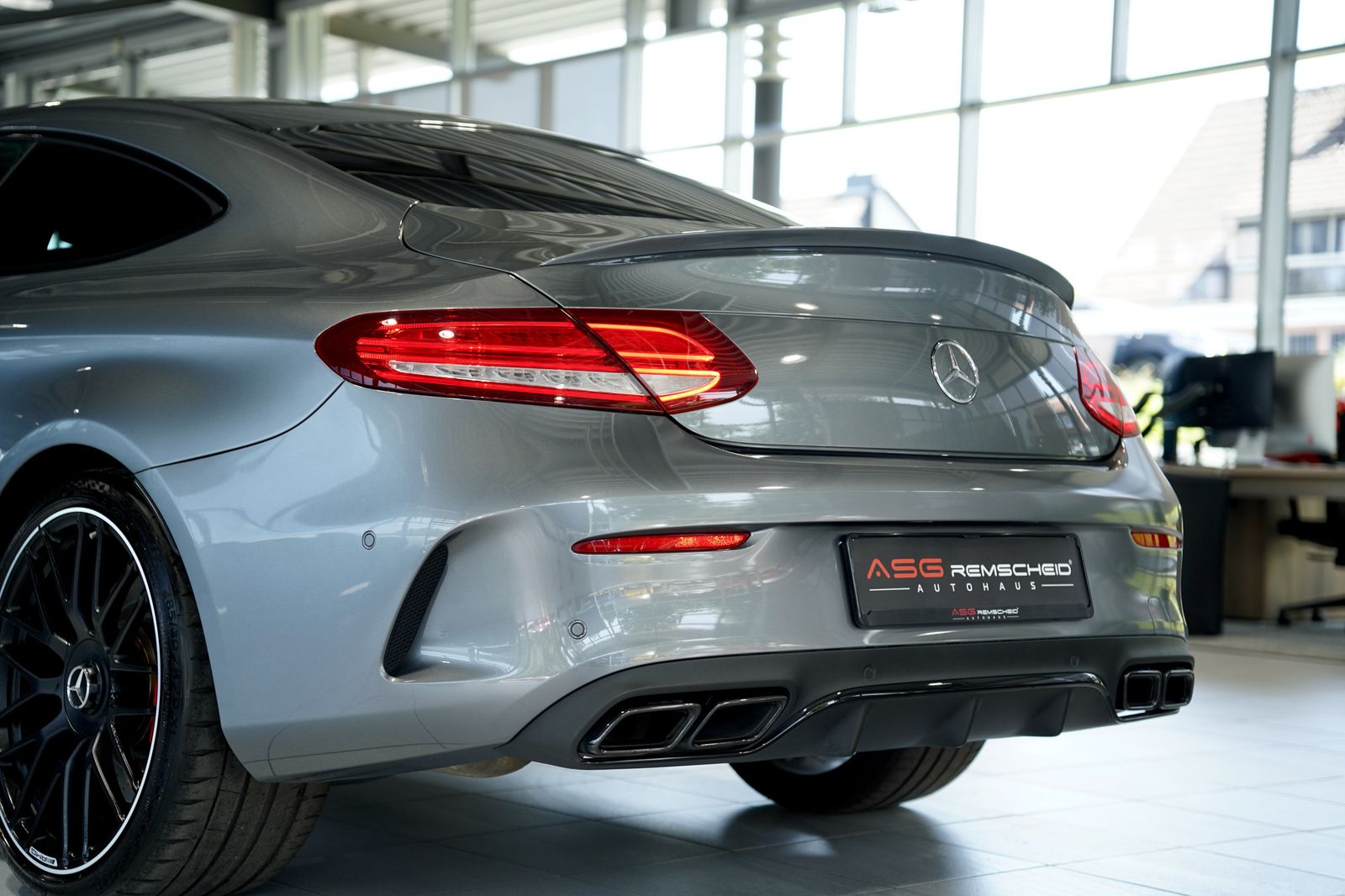 Mercedes Benz C 63 Amg