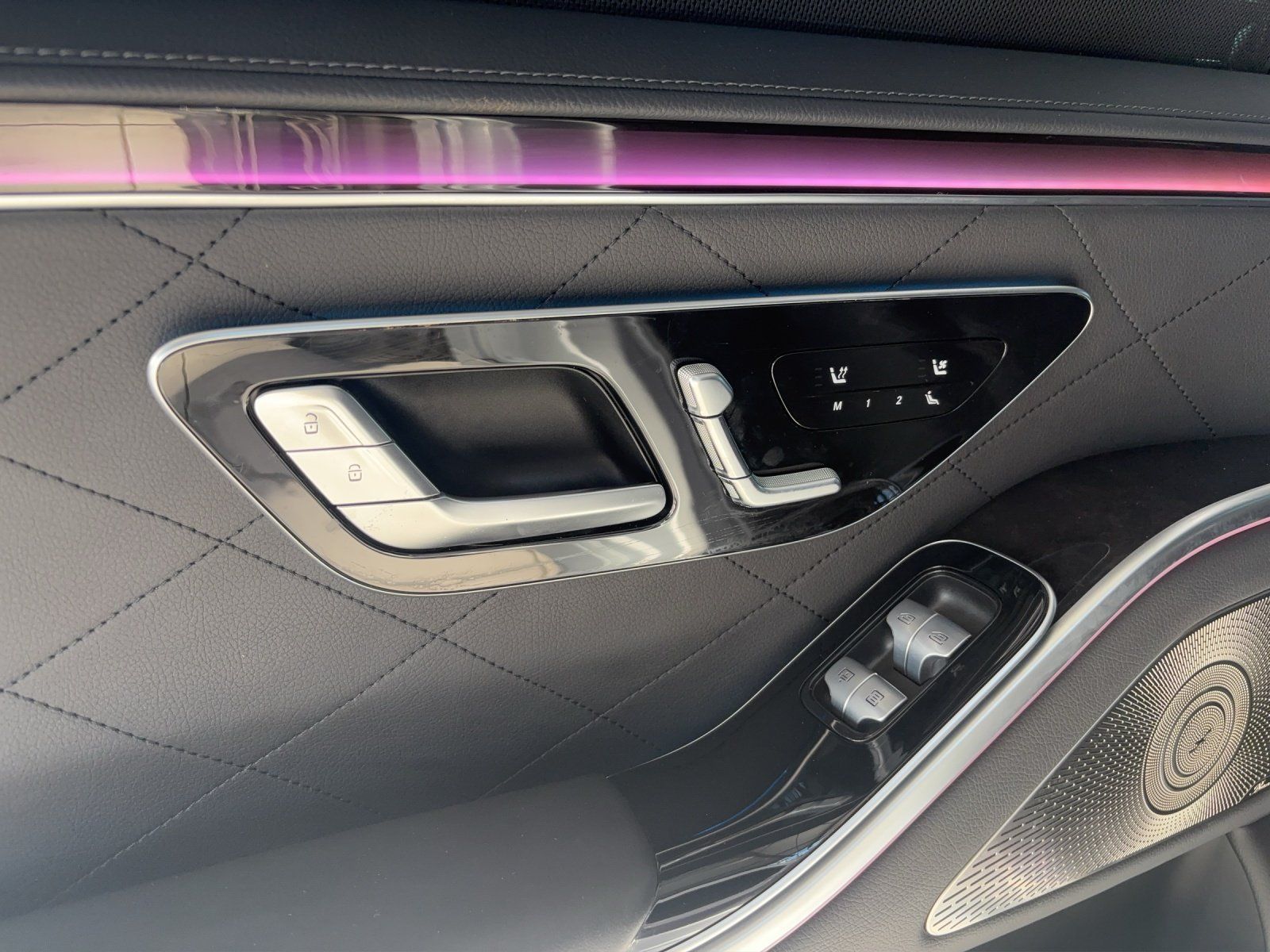 Fahrzeugabbildung Mercedes-Benz S350d 4M L AMG Exclusiv 4xMemo/Sitzkli Chauffeur