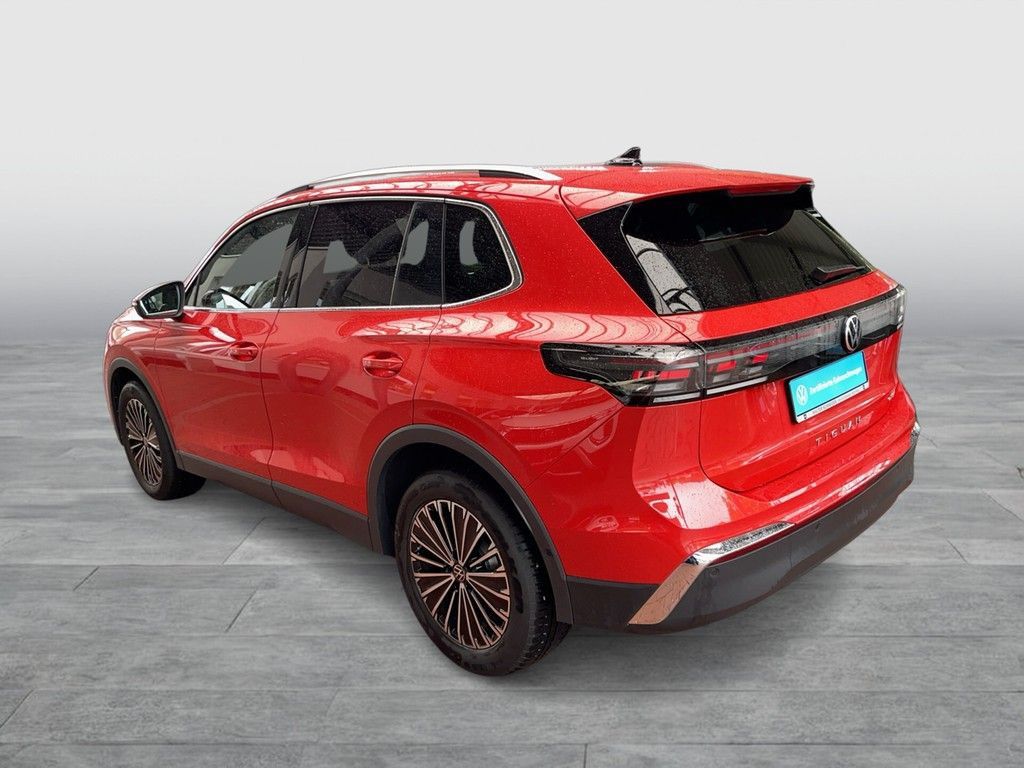 Volkswagen Tiguan 1.5 eTSI DSG Elegance Navi AHK Pano Stand foto 5