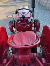 McCormick D-320 - McCormick Schlepper