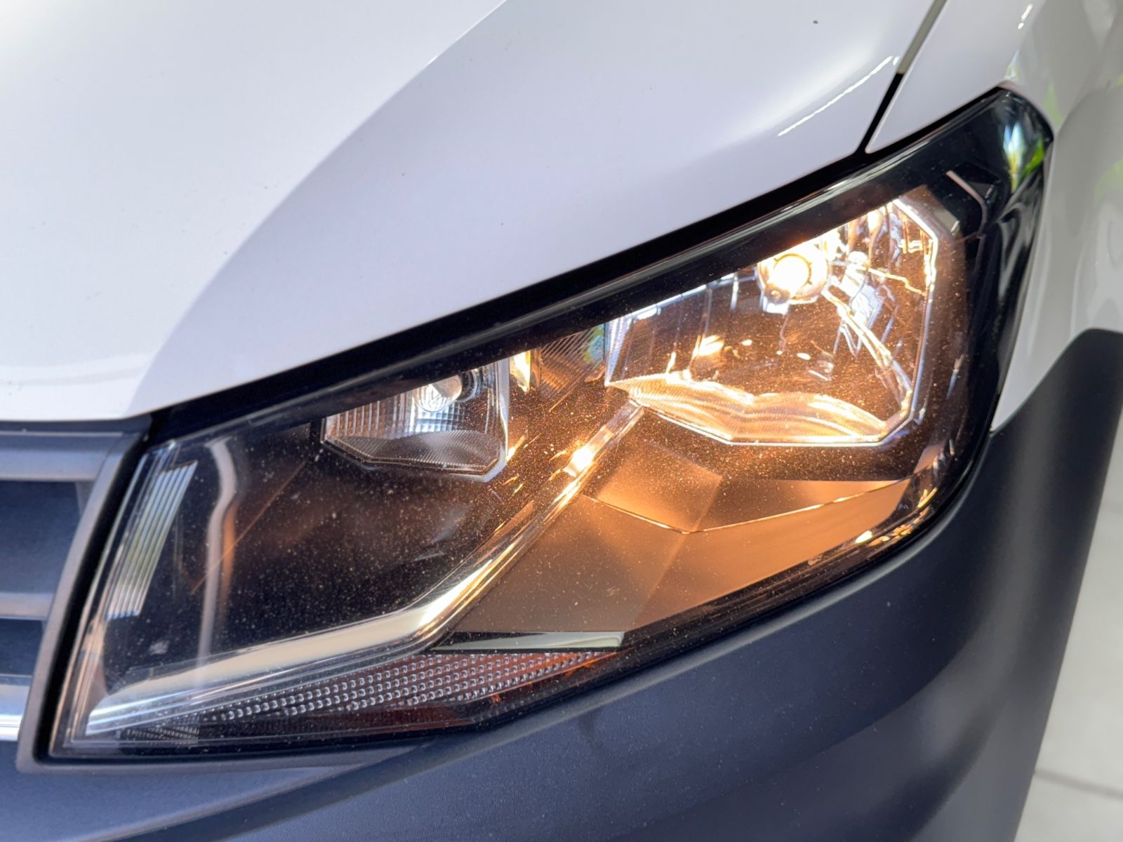 Fahrzeugabbildung Volkswagen Caddy Maxi Kasten 2.0TDI BMT|NAVI|TÜV 06/2026