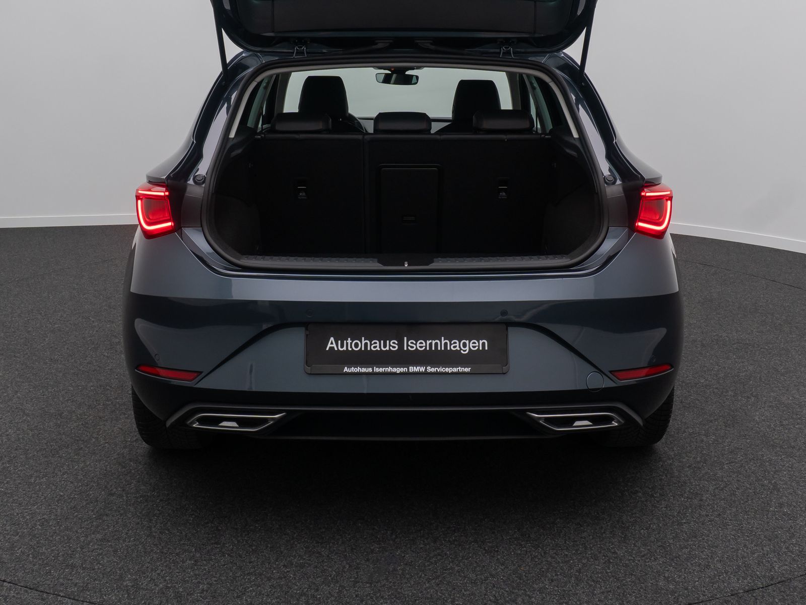 Fahrzeugabbildung SEAT Leon e-HYBRID FR Tempomat DigitDispl ParkAsssit