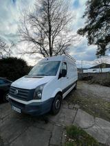Volkswagen VW Crafter - Volkswagen Crafter aus 2016 mit Diesel-Antrieb: Kleinbus