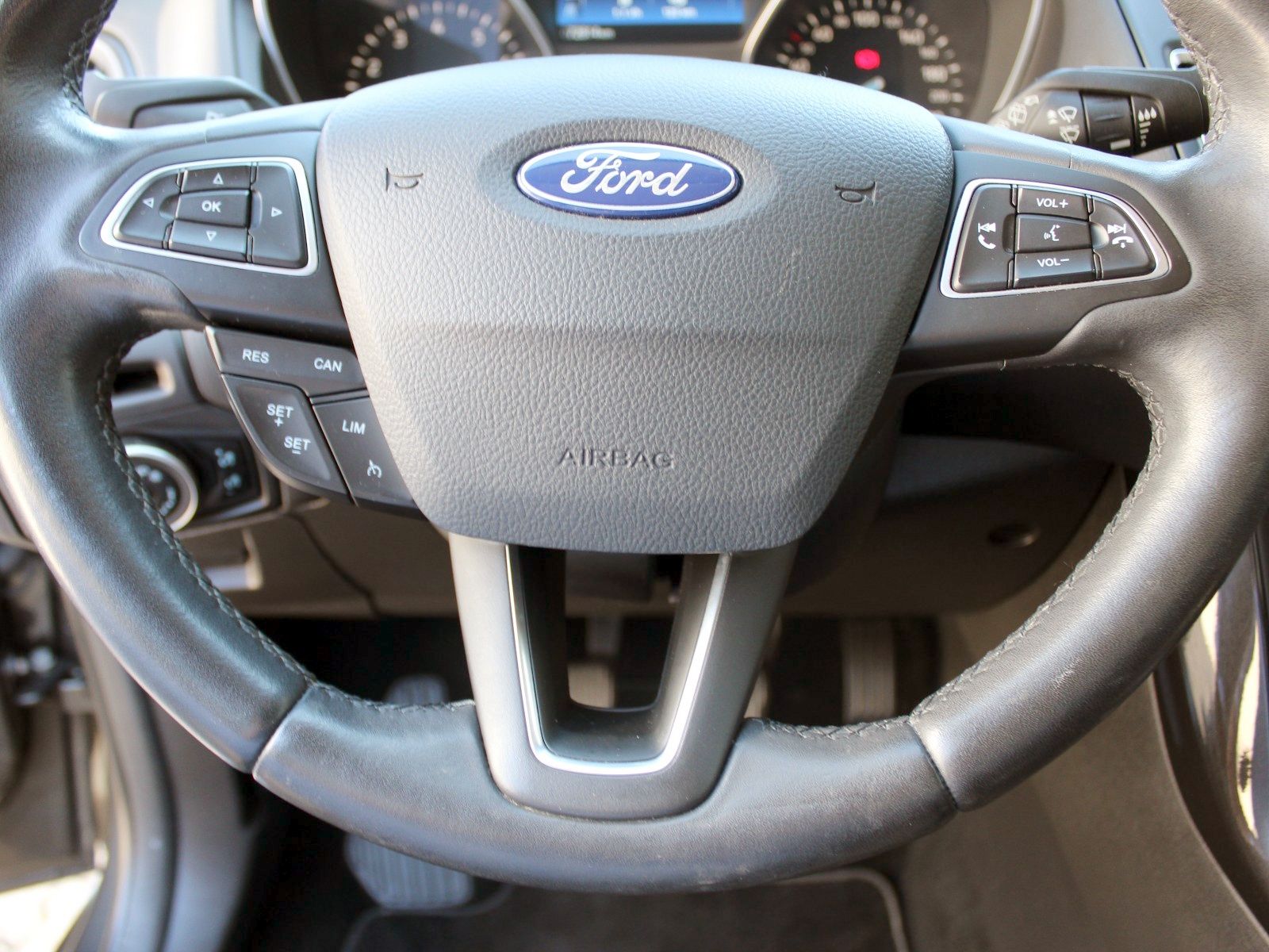 Fahrzeugabbildung Ford Focus Titanium 1,5 EcoBoost Start/Stopp