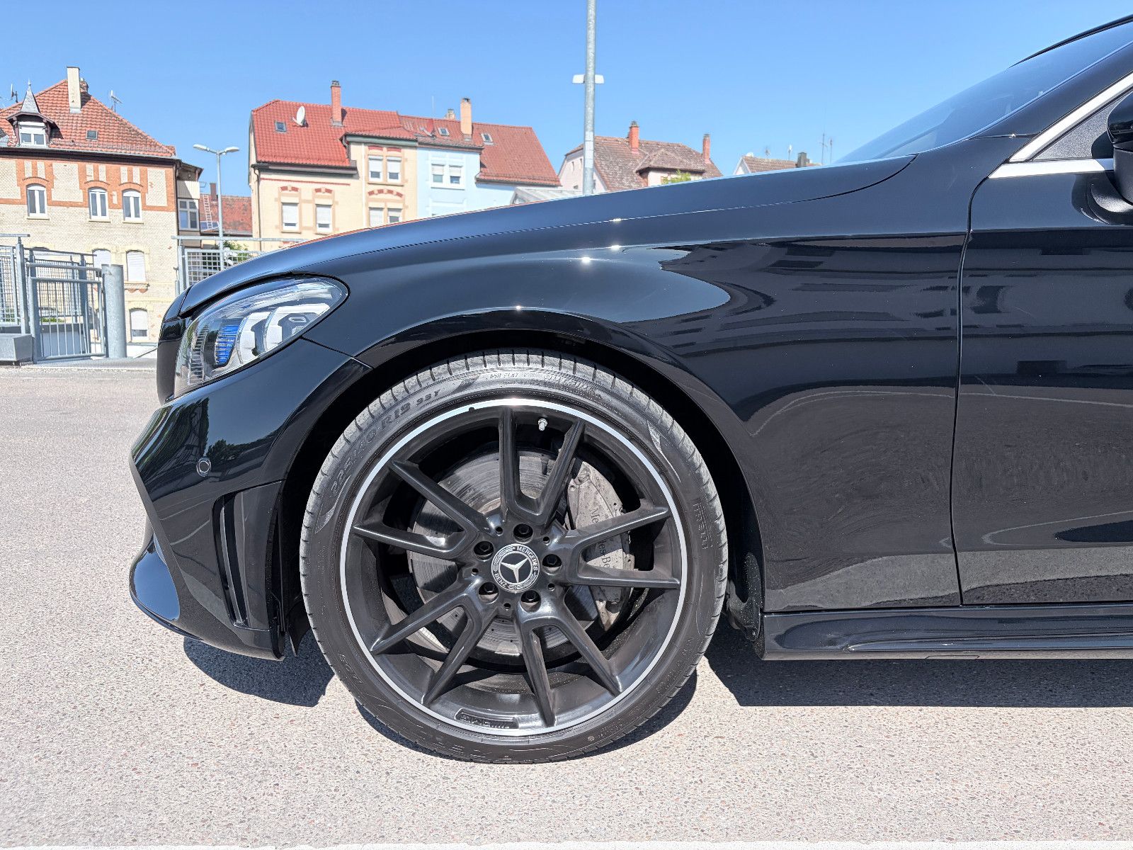 Mercedes-Benz C 300d AMG PLUS COMAND HUD DISTRONIC BURMESTER foto 9