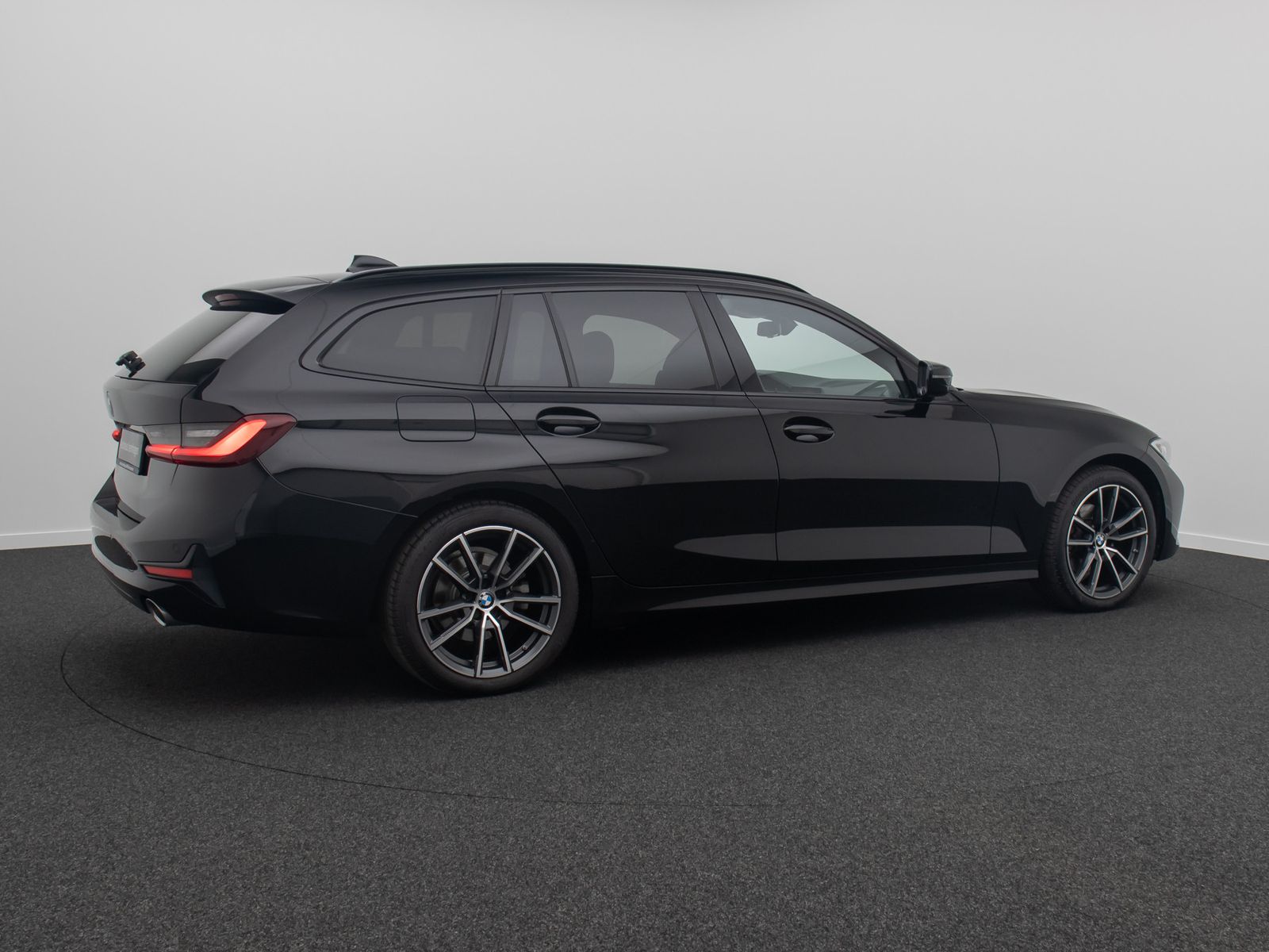 Fahrzeugabbildung BMW 320d Sport Line ACC DAB Komfort Laser HiFi Alarm