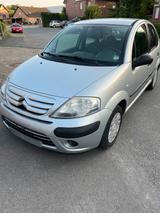 Citroën Citroen C3 - Citroën C3 aus 2008 mit Benzin-Antrieb: Kleinwagen