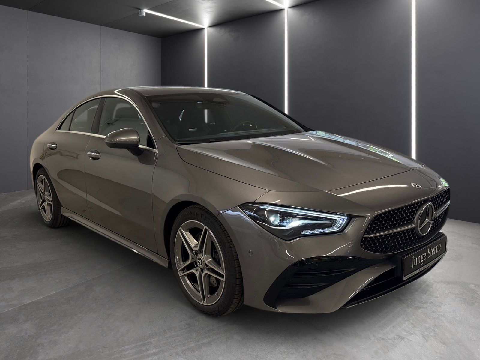 Fahrzeugabbildung Mercedes-Benz CLA 200 AMG Line *LED*Kamera*CarPlay*MBUX*Spur*