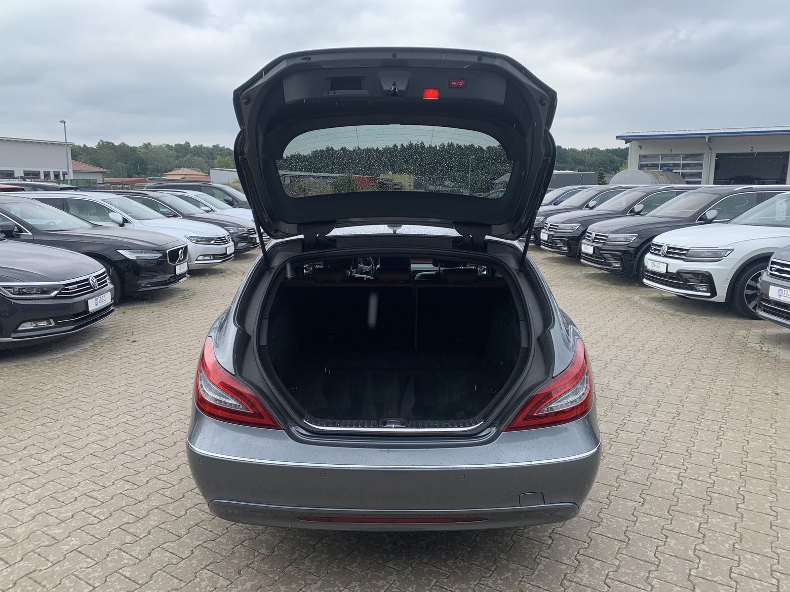 Fahrzeugabbildung Mercedes-Benz CLS 350 Shooting Brake BlueTEC*4Matic*Leder*LED*