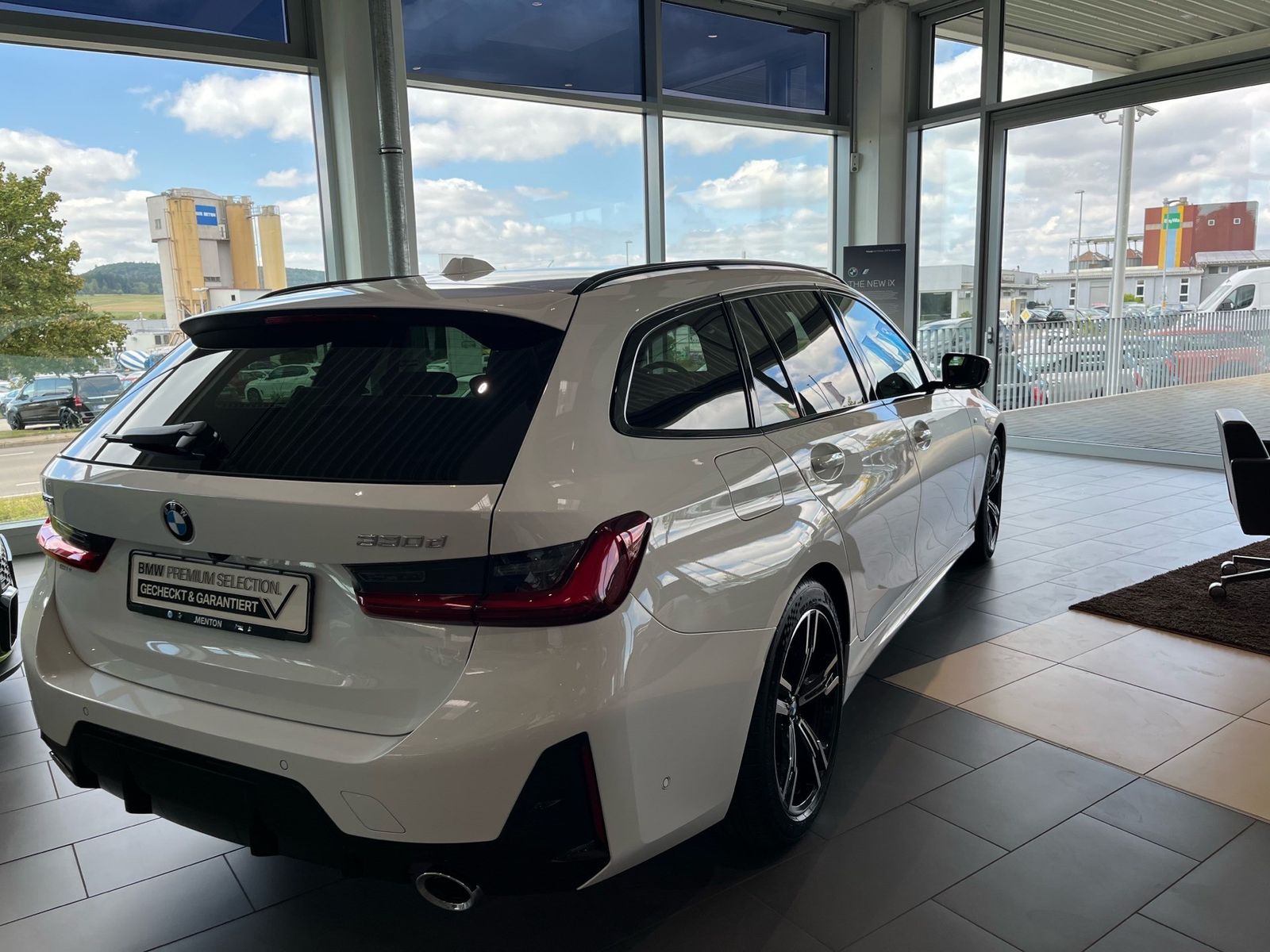 BMW 330d xDrive M Sportpaket AHK Panorama ad.LED Har foto 5