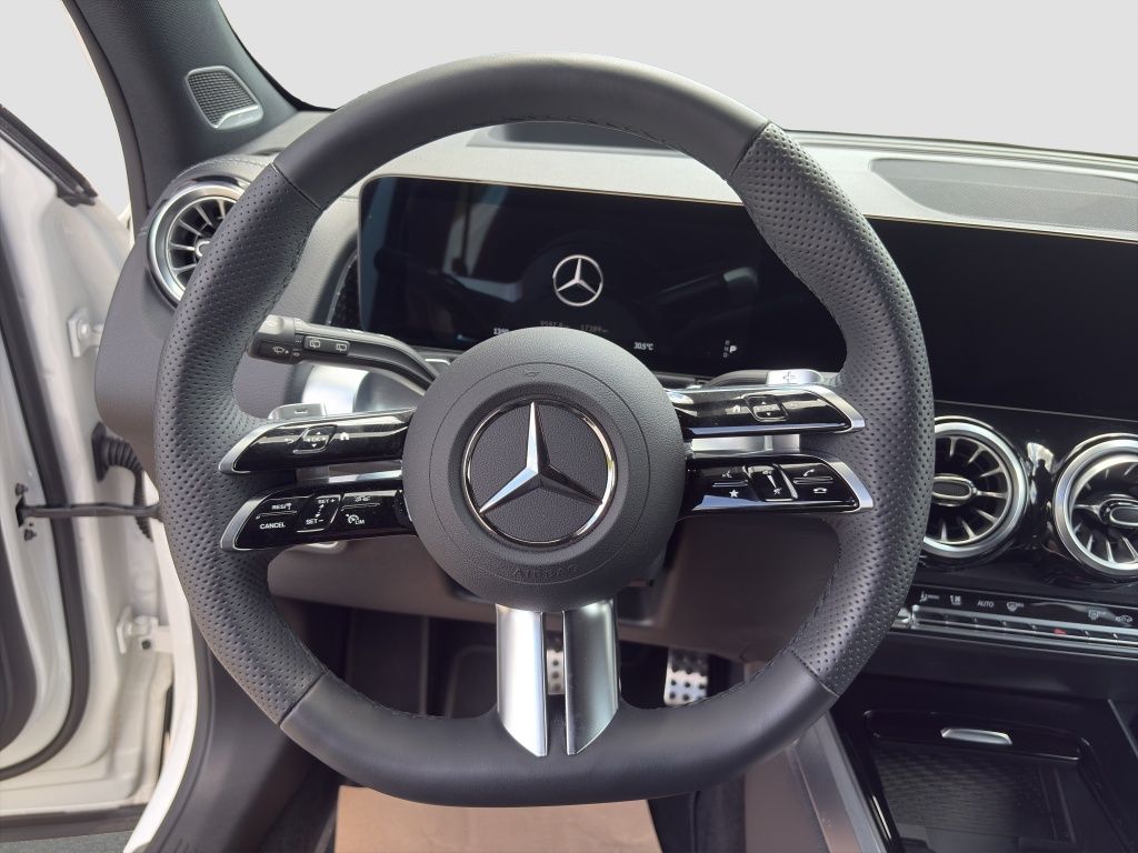 Fahrzeugabbildung Mercedes-Benz EQB 250+ AMG*NIGHT*HUD*K-GO*MEMORY*DISTR*360°