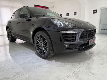 Porsche Macan - 3