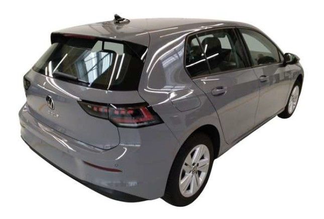 Volkswagen Golf VIII 1.5 TSI Life NAVI REARVIEW IQ-LIGHT HE imagem 2