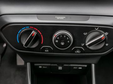 Hyundai i20 Edition 30 Digitales Cockpit Funktions-Pak.