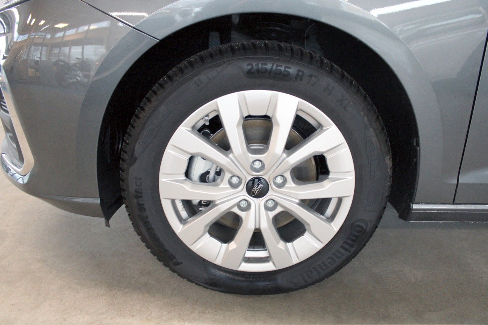 Fahrzeugabbildung Ford Tourneo Connect Titanium Automatik ACC CAM GJR