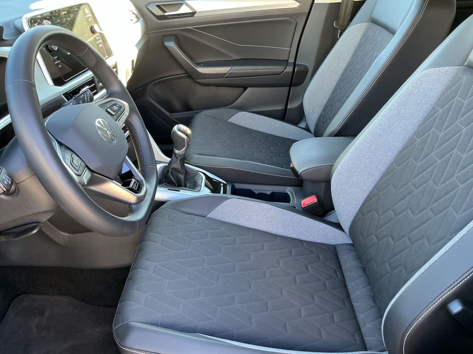 Volkswagen T-Roc - Bild 12
