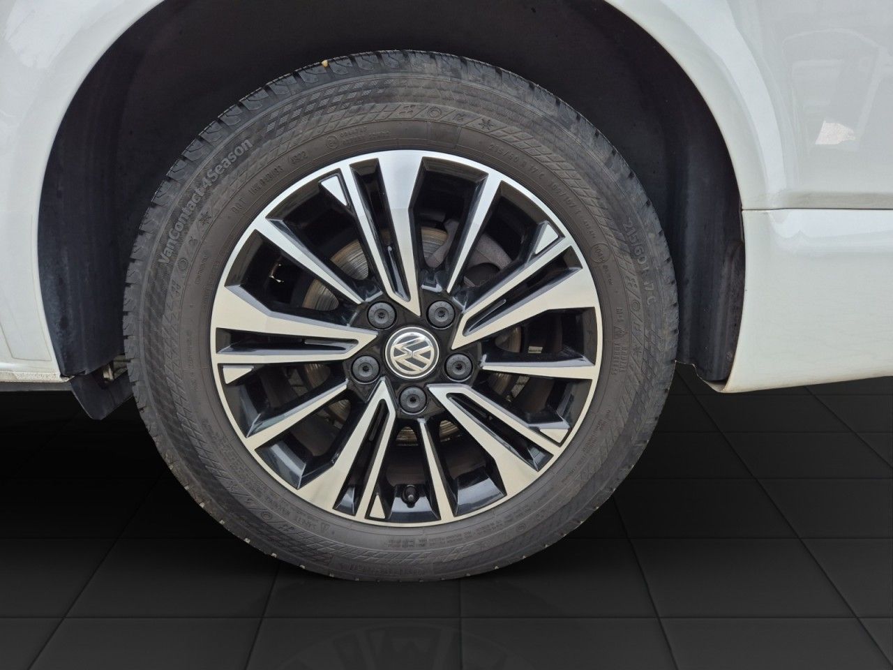 Fahrzeugabbildung Volkswagen T6.1 California Ocean Edition FWD