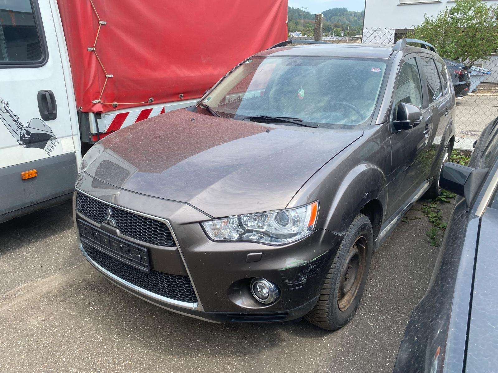 Mitsubishi Outlander Instyle 4WD