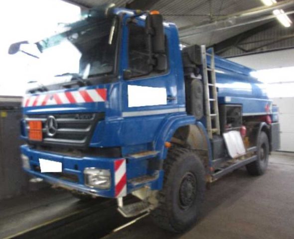 Mercedes-Benz AXOR 1835 WILLICH 8500 LITER 8,5m3 4X4 ALLRAD