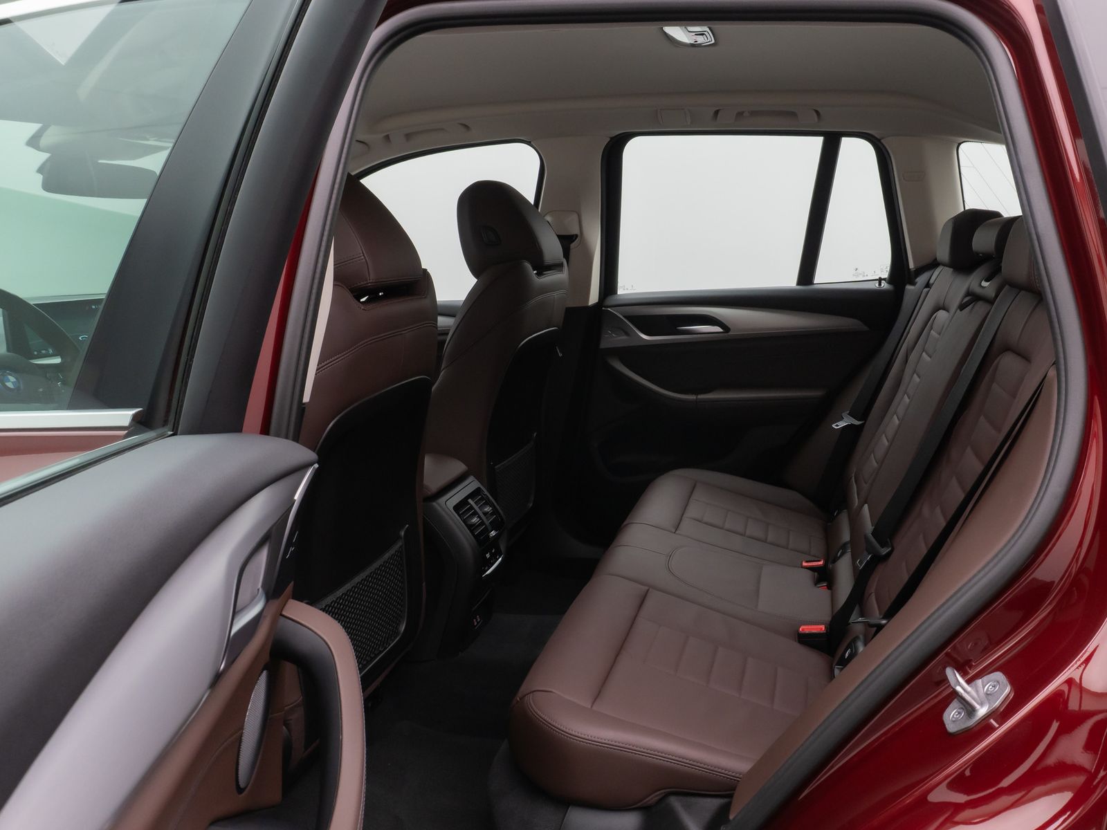 Fahrzeugabbildung BMW X3 xD30e Kamera HUD DAB AHK Sport Komfort Leder