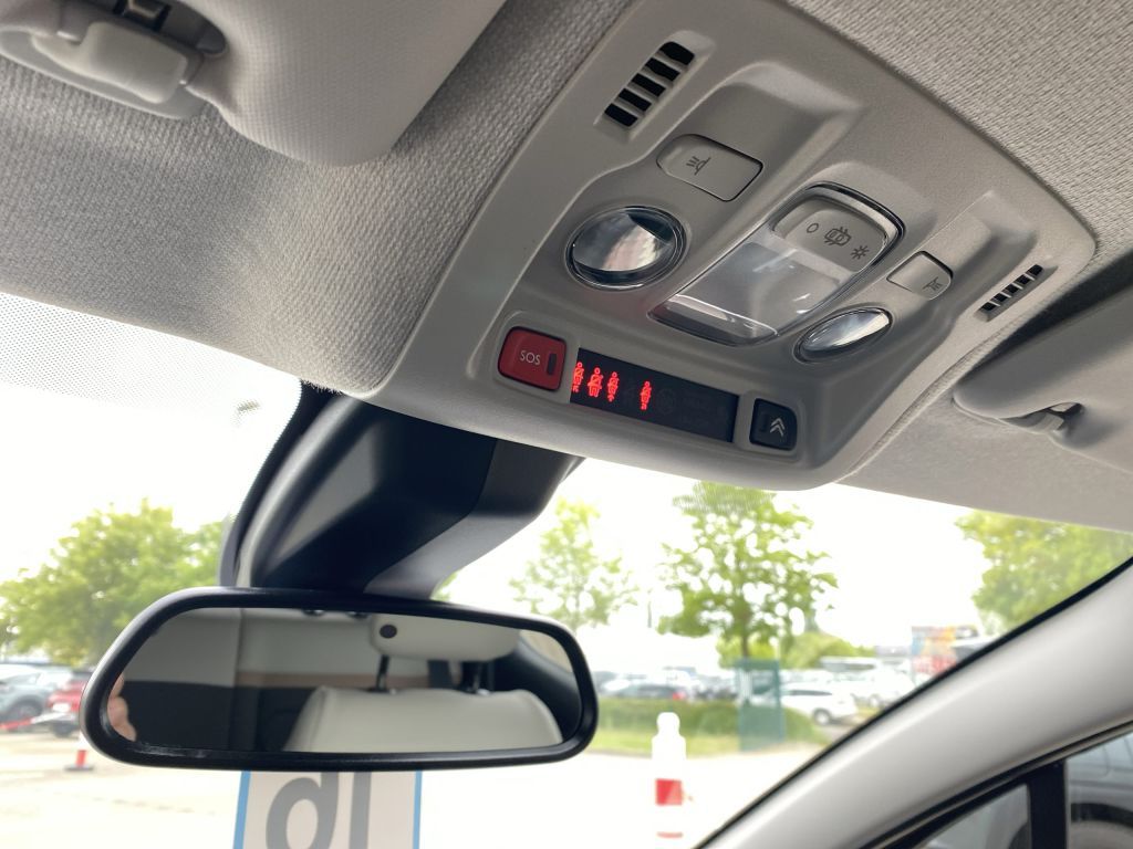 Fahrzeugabbildung Citroën C3 PT 83 S&S MAX *Sitzh*Navi*Cam*Carplay*Touch*