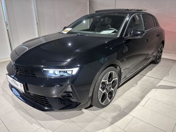 Fotografie 1 des Opel Astra 1.2 Turbo Automatik Ultimate Leder