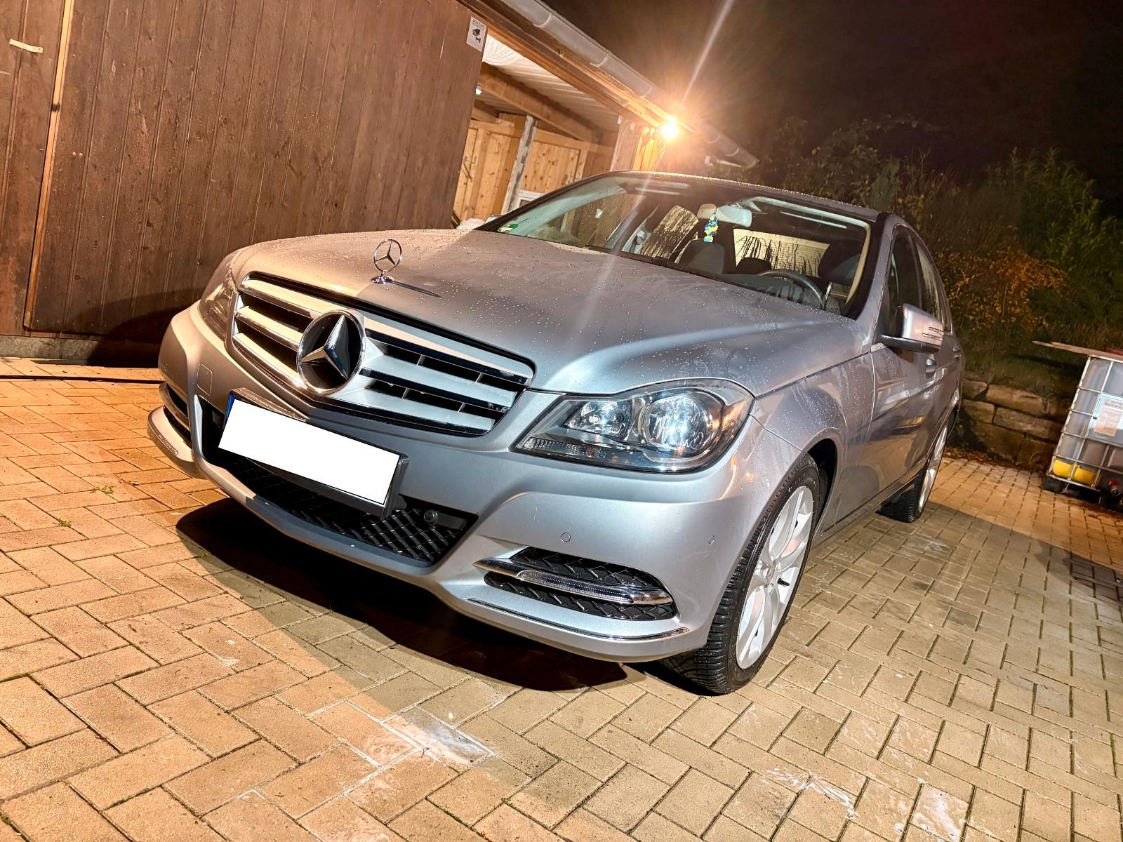 Mercedes-Benz C 220