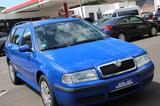 Skoda Octavia 1.6 Tour Combi*Klima*1Hand*72TKM - Skoda Octavia aus 2009: Kombi
