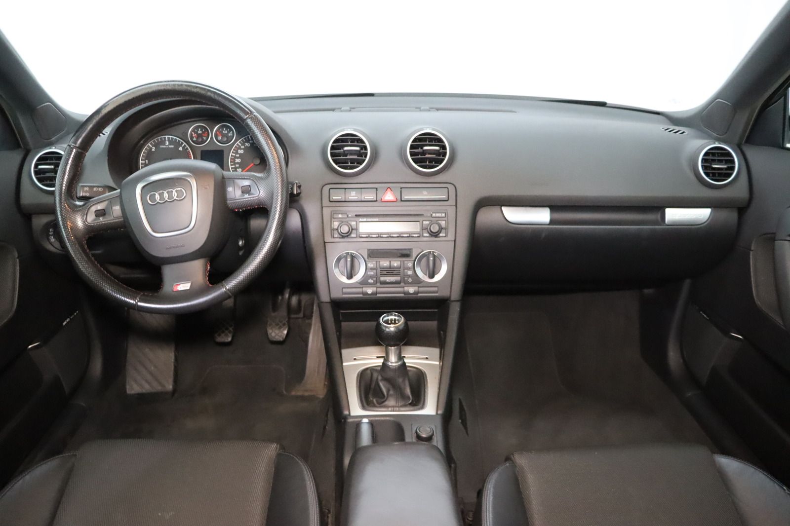 Fahrzeugabbildung Audi A3 Sportback 2.0 TDI quattro S line Sportpaket p