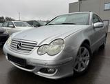 Mercedes-Benz C 220 CDI Evolution Aut Leder Navi SHZ PDC Temp. - gebrauchte Mercedes-Benz C 220 aus dem Jahr 2005