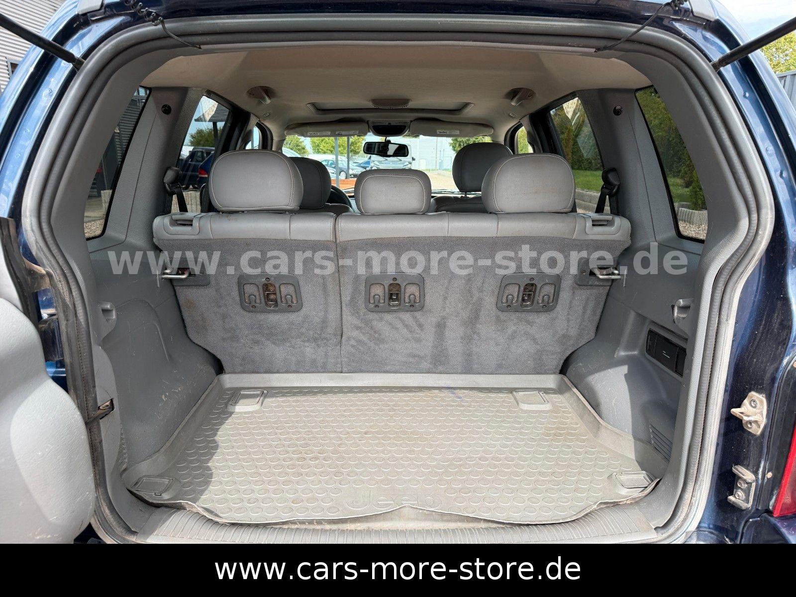 Jeep Cherokee 3.7 V6 Limited 4x4 | 204 ch | BVA | Toit ouvrant | Attelage | Sièges chauffants | Régulateur de vitesse | Climatisation