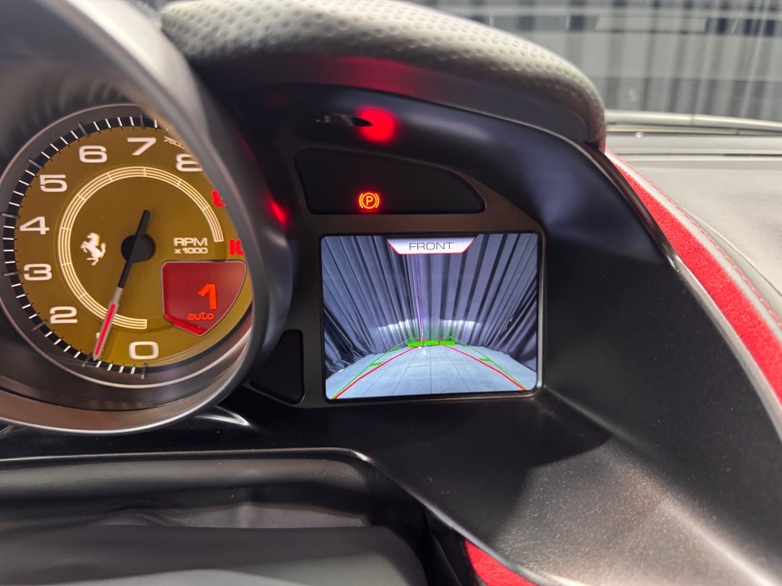 Fahrzeugabbildung Ferrari 812 Superfast|CARBON-SCHALENSITZE|360"KAMERA|ACC