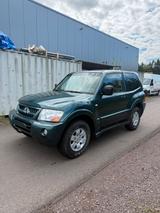 Mitsubishi Pajero 3.2 - Mitsubishi aus 2003