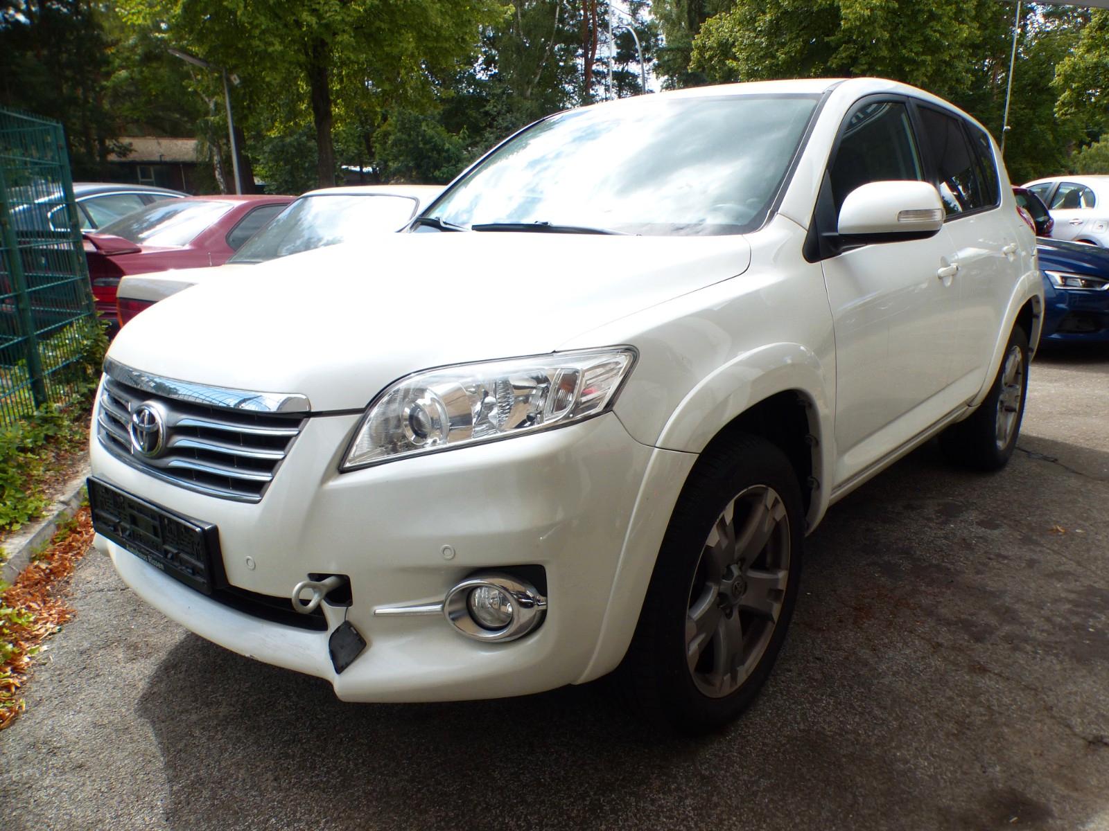 Toyota RAV4 Executive 2.2 D-4D Automatik Nav Kamera