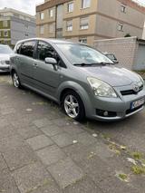 Toyota Corolla Verso 2.2-l-D-4D - - Toyota Corolla Verso in Köln