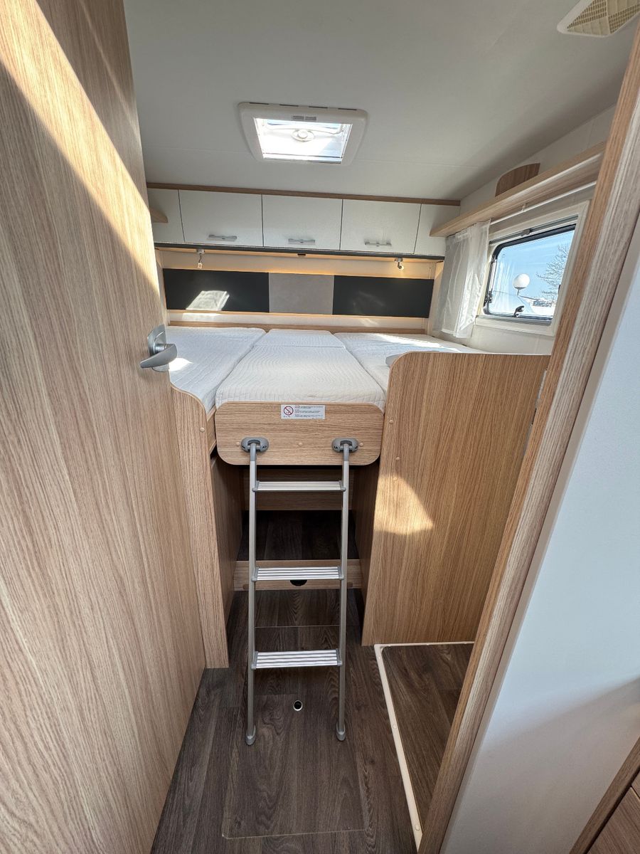 Fahrzeugabbildung Sunlight T 68 ADVENTURE EDITION FIAT LITIHIUM INVERTER 1H
