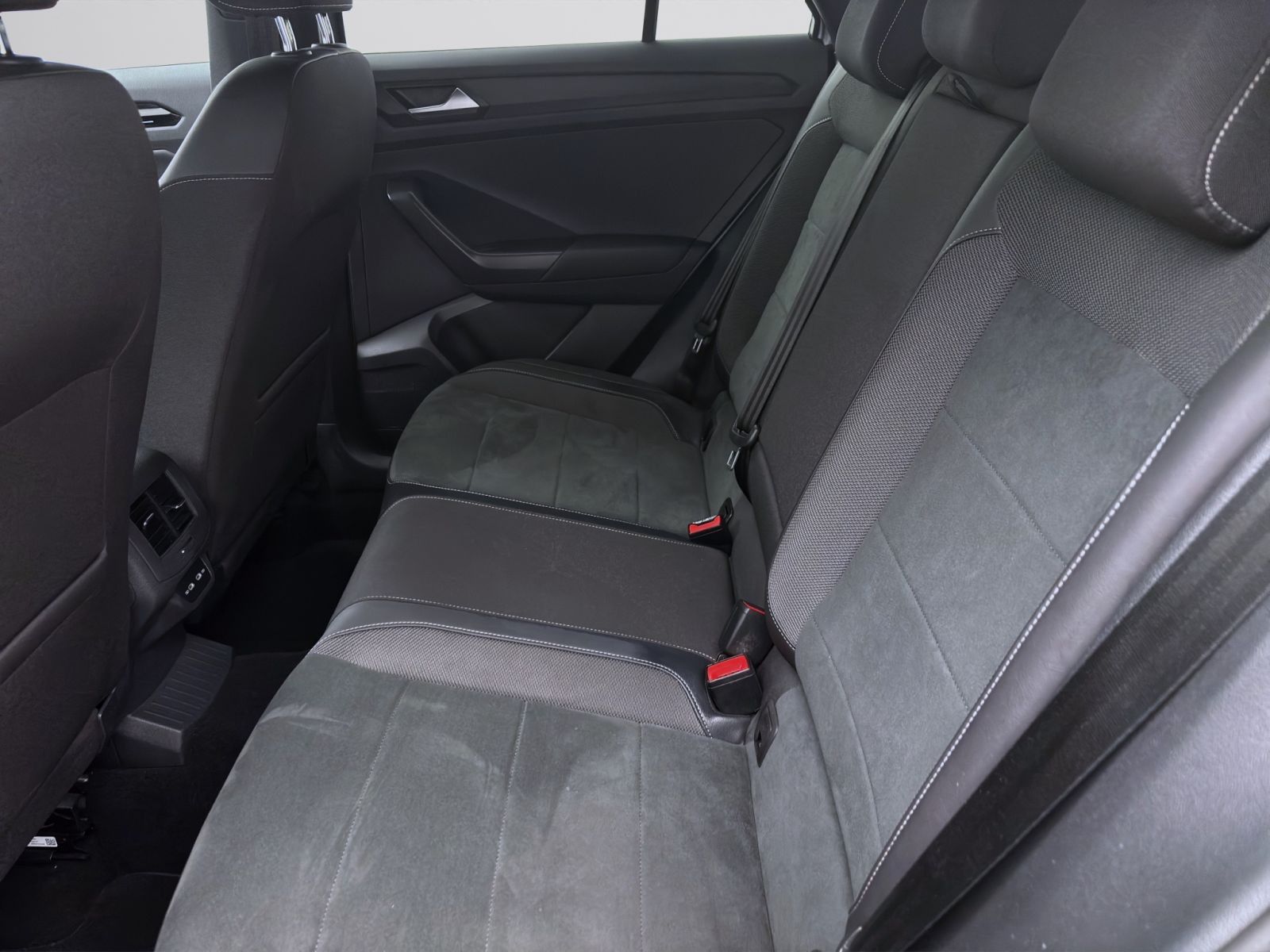 Volkswagen T-Roc - Bild 16