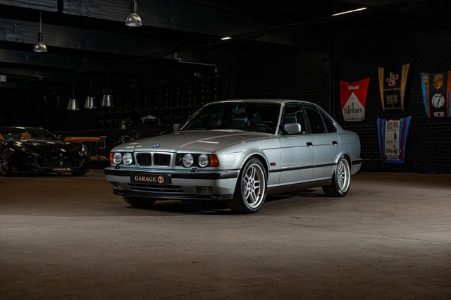 BMW M5 E34 Sedan 3,8 / 1995 / 115660 km / 2 USERS