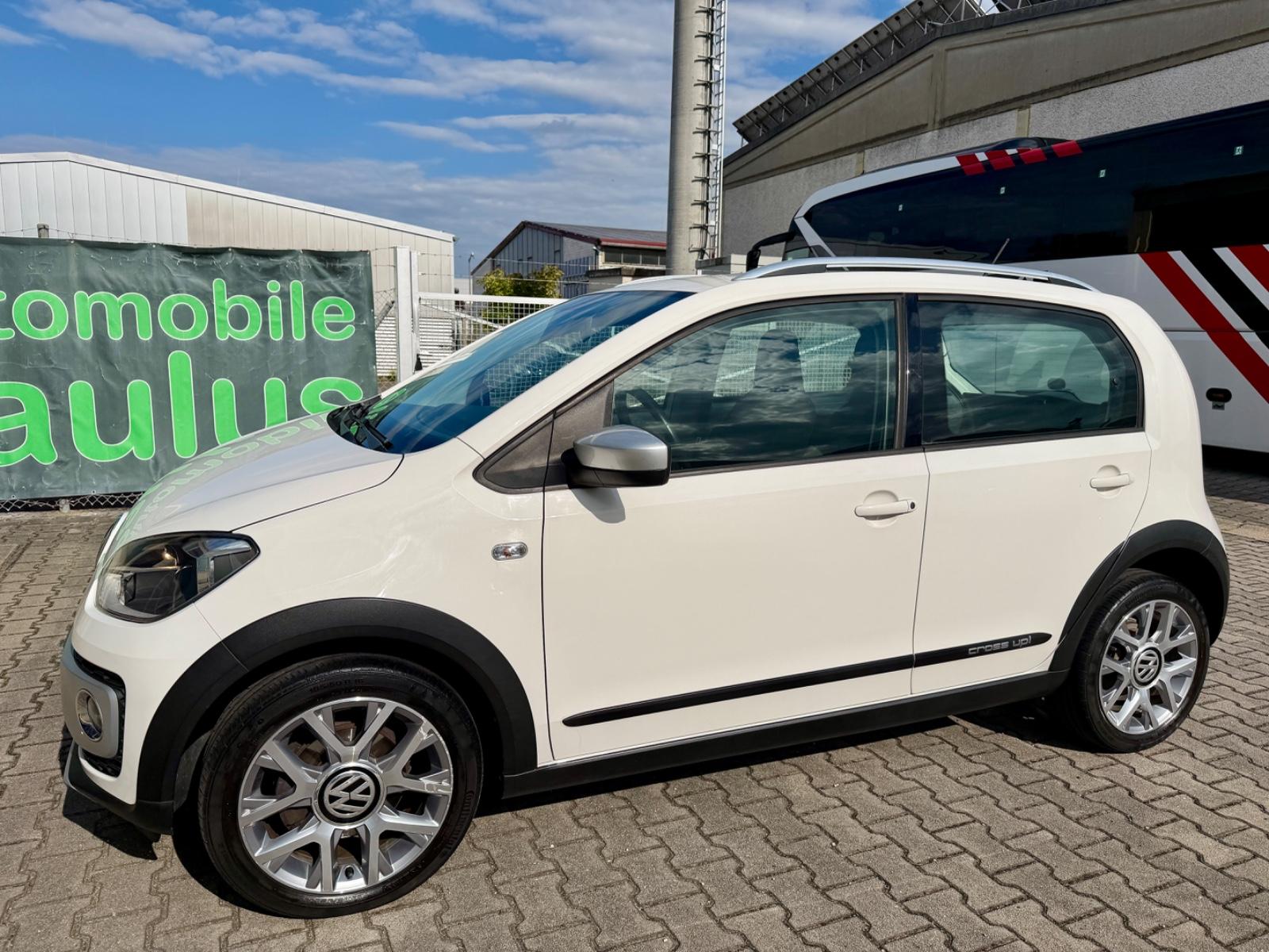 Volkswagen Cross up !