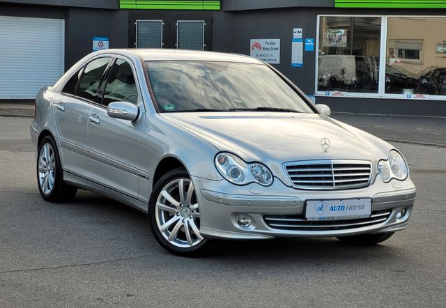 Mercedes-Benz C 240 Aut. Elegance/XENON/PDC/SHZ/AHK/TÜV NEU