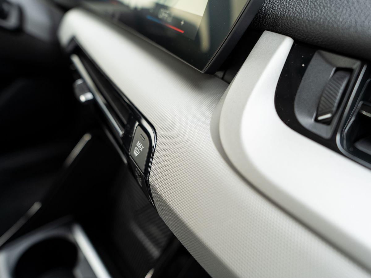 BMW Active 218i Active Tourer AHK Navi Kamera M Dachreling, миниатюра 16