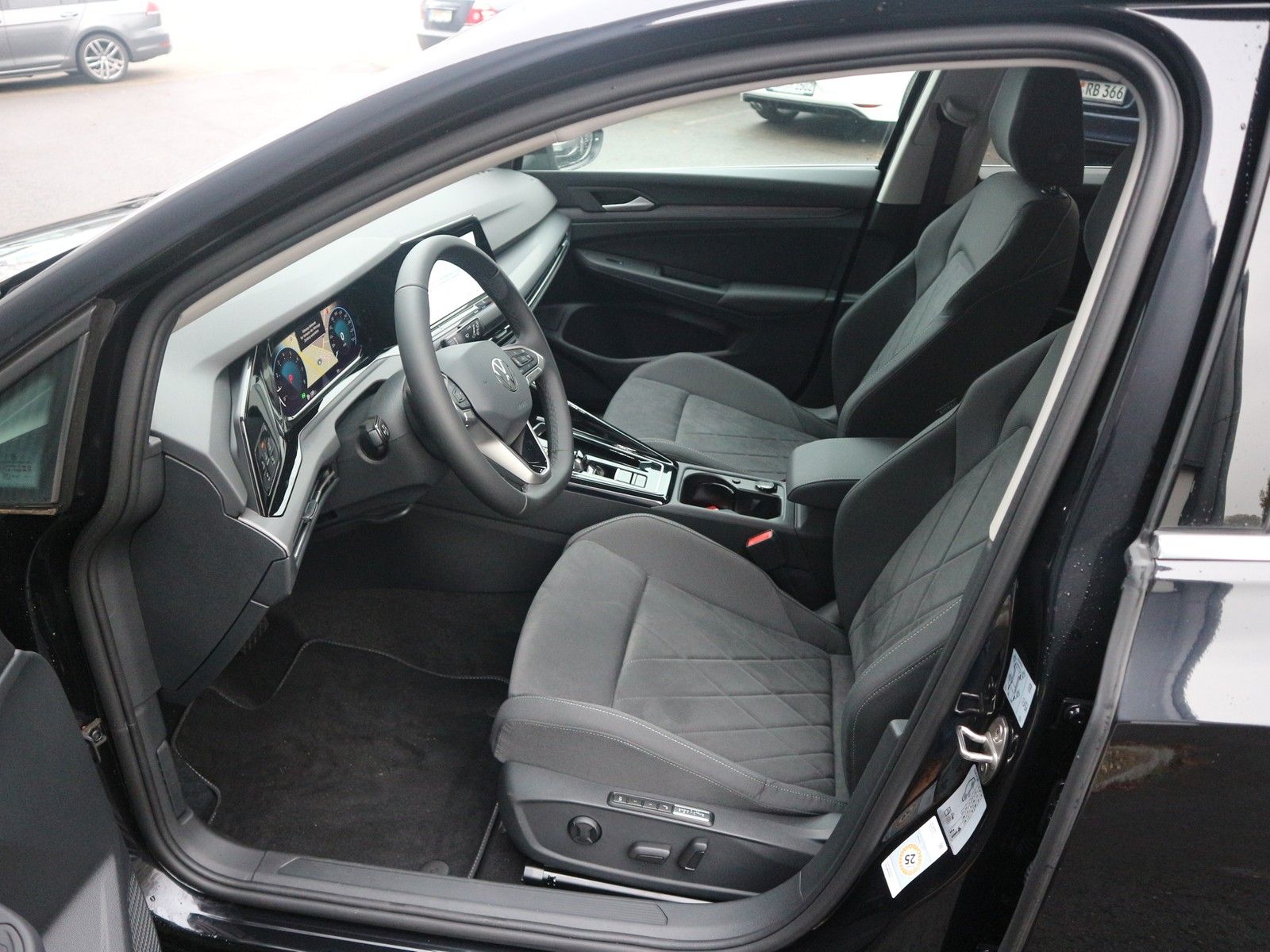 Volkswagen Golf - Bild 9