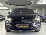 Skoda Octavia RS 2.0 TDI DSG/PANORAMA/MATRIX/MEMORY - Skoda Octavia: Allradantrieb