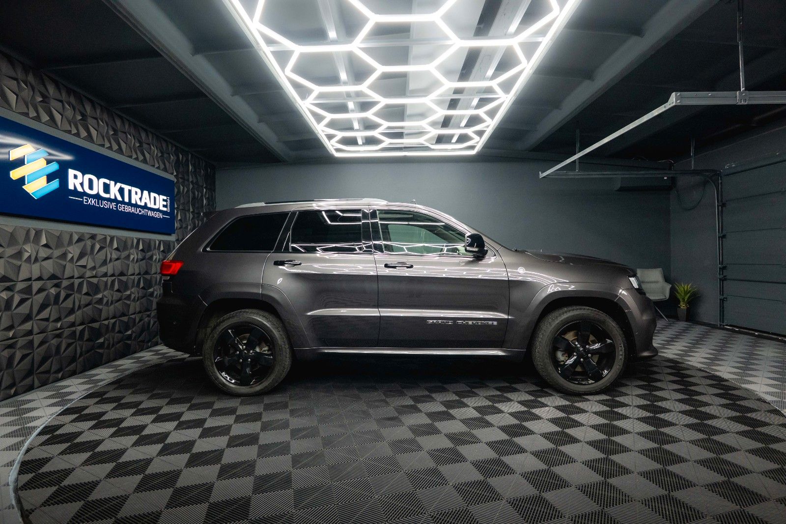 Fahrzeugabbildung Jeep Grand Cherokee 5.7 V8 SRT OVERLAND *Pano*ACC*19%