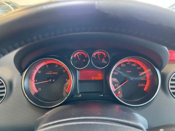 Peugeot 308 *TÜV*RADIO*CD*2 ZONEN KLIMA*PDC*