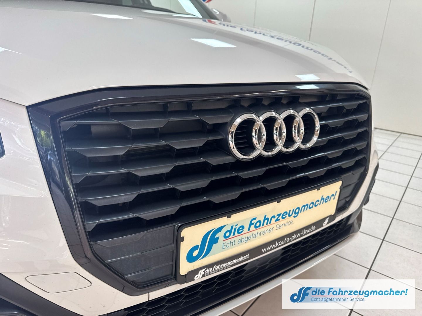 Fahrzeugabbildung Audi Q2 sport Sportpaket Navi Digitales Cockpit LED A