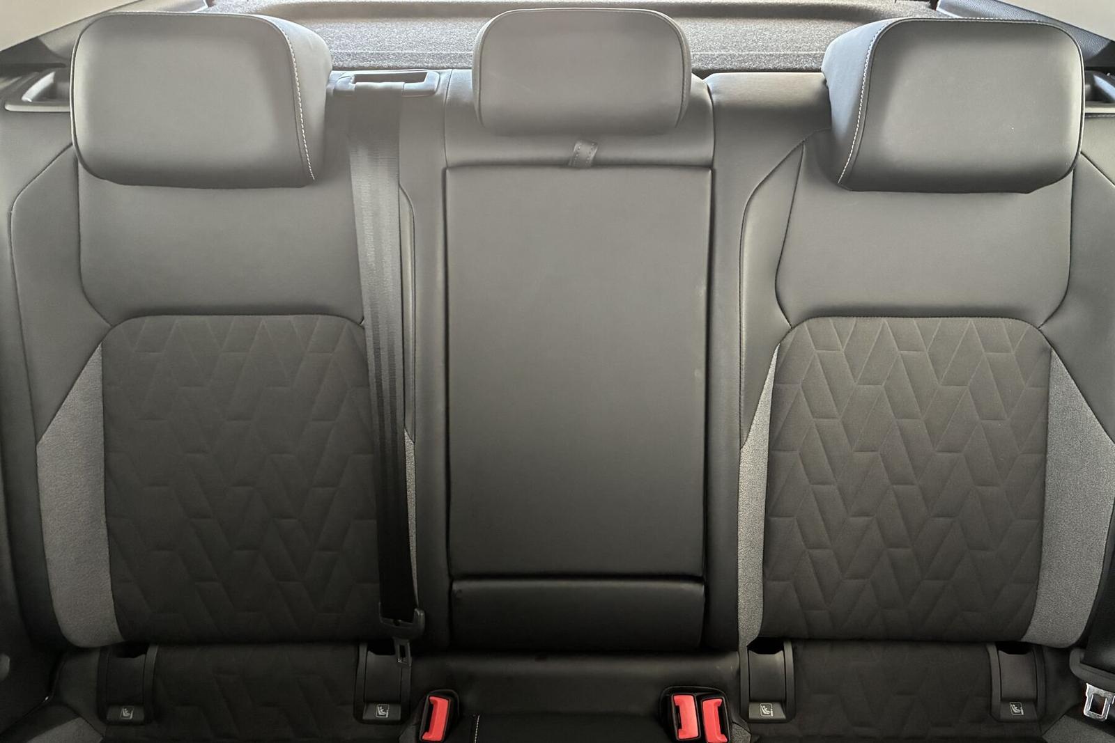 Volkswagen Golf VIII 1.5eTSI Goal IQ.LIGHT NAV Sport-FW AHK, миниатюра 16