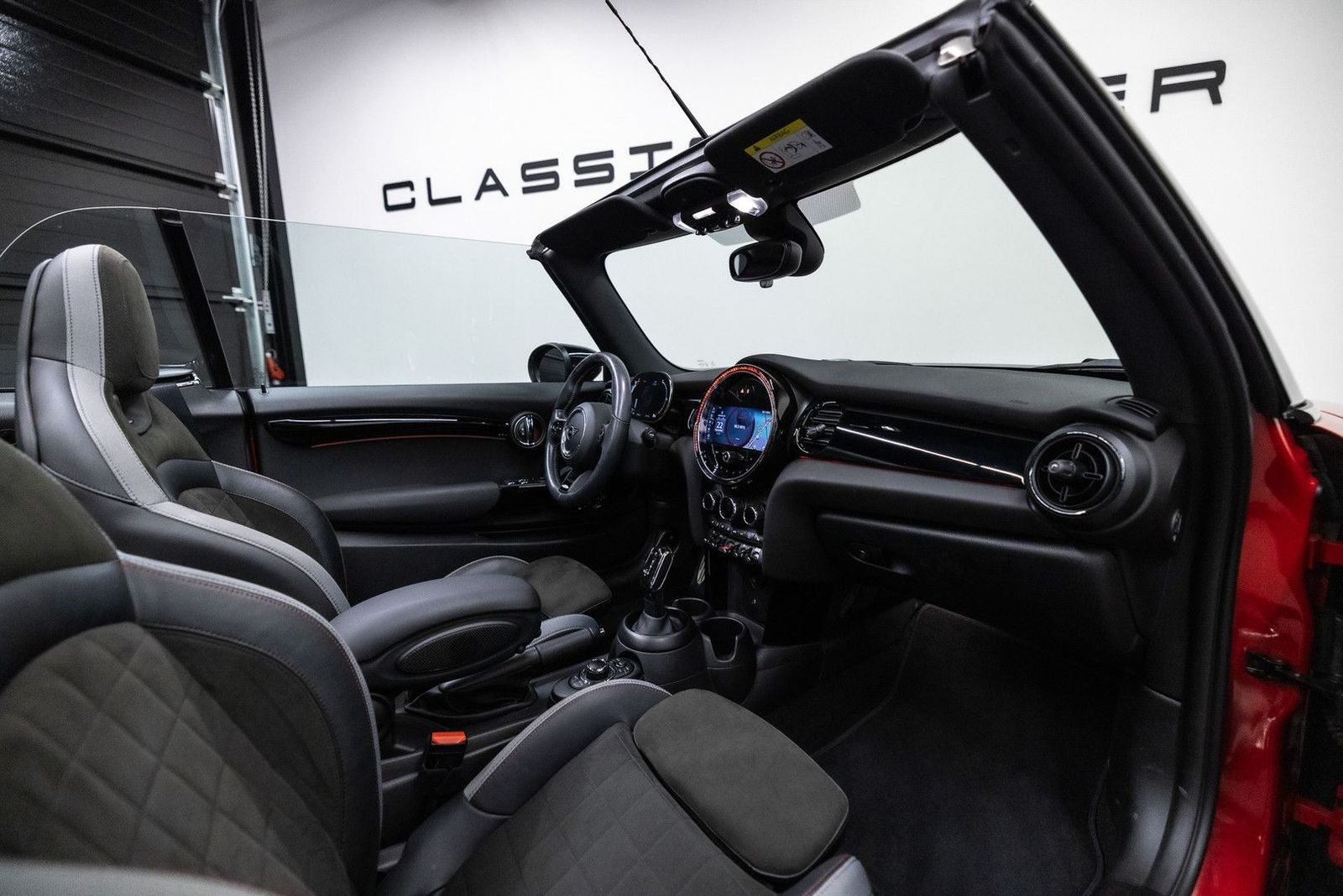 MINI John Cooper Works Cabrio 1.5 Cooper imagem 2