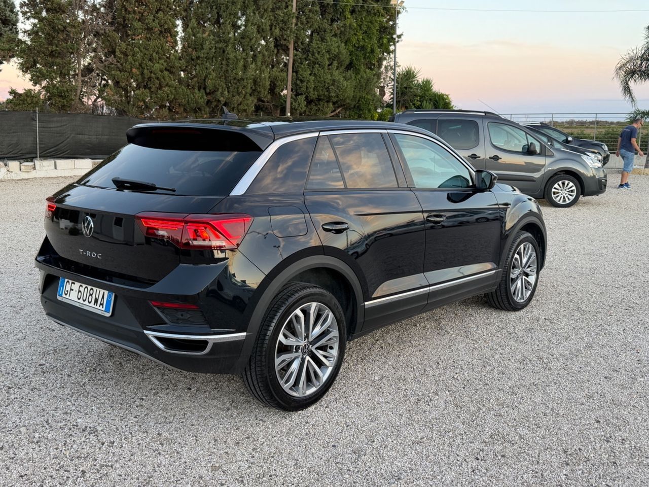 Volkswagen T-Roc 2.0 TDI SCR 150 CV Sport BlueMo imagem 3