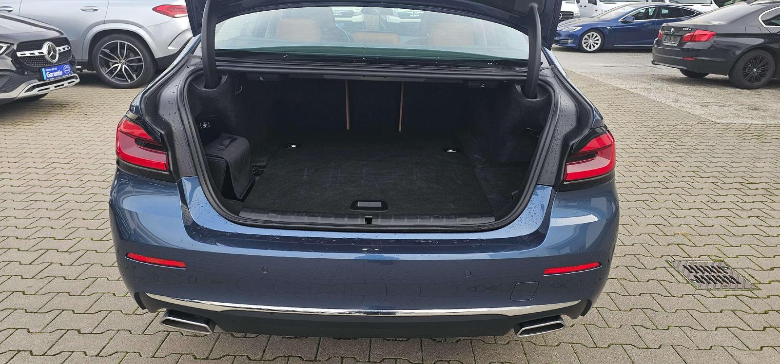 BMW 530 530 e xDrive Luxury Line